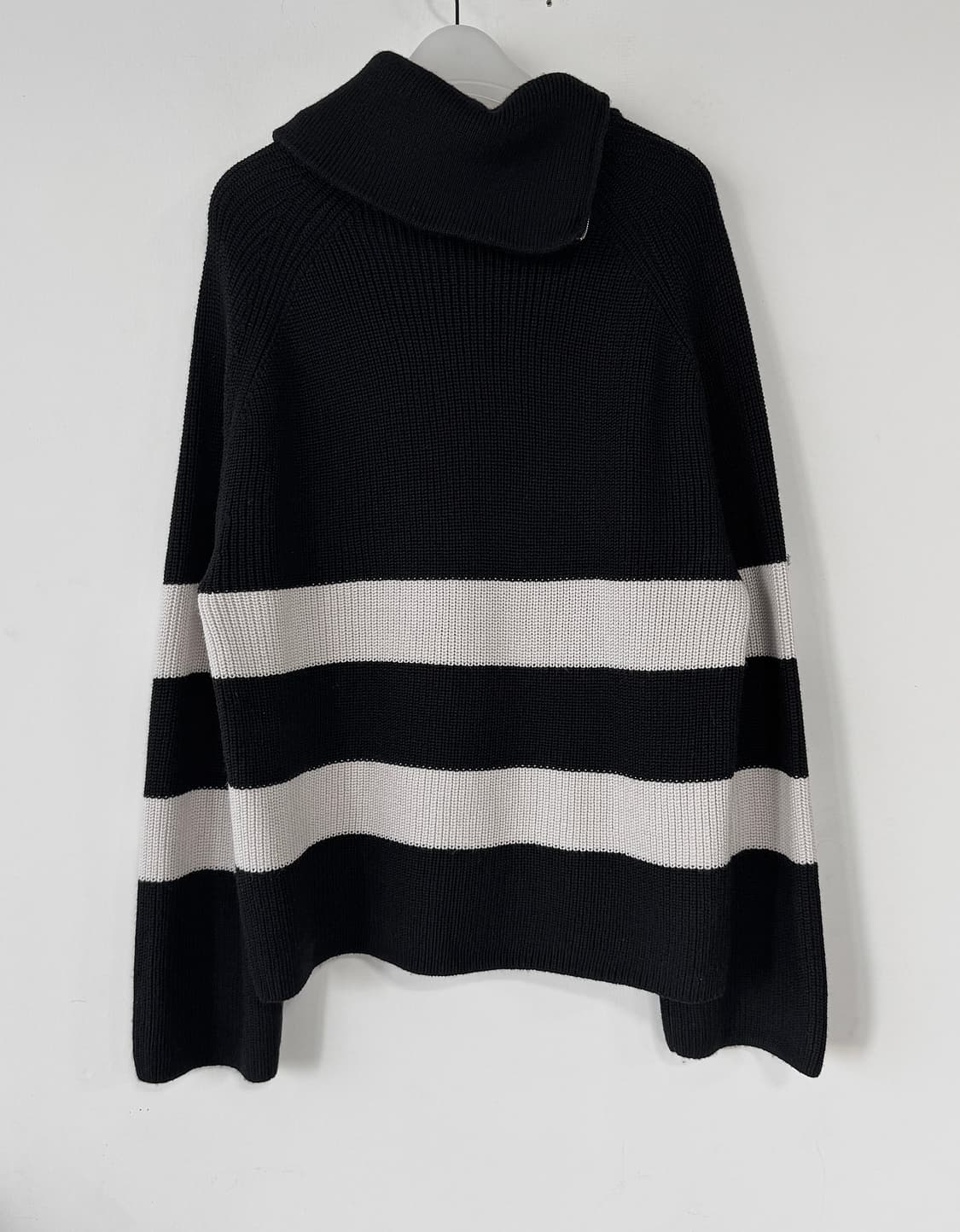 코스 COS 퍼넬넥 하프 집 스트라이프 니트 상품이미지7