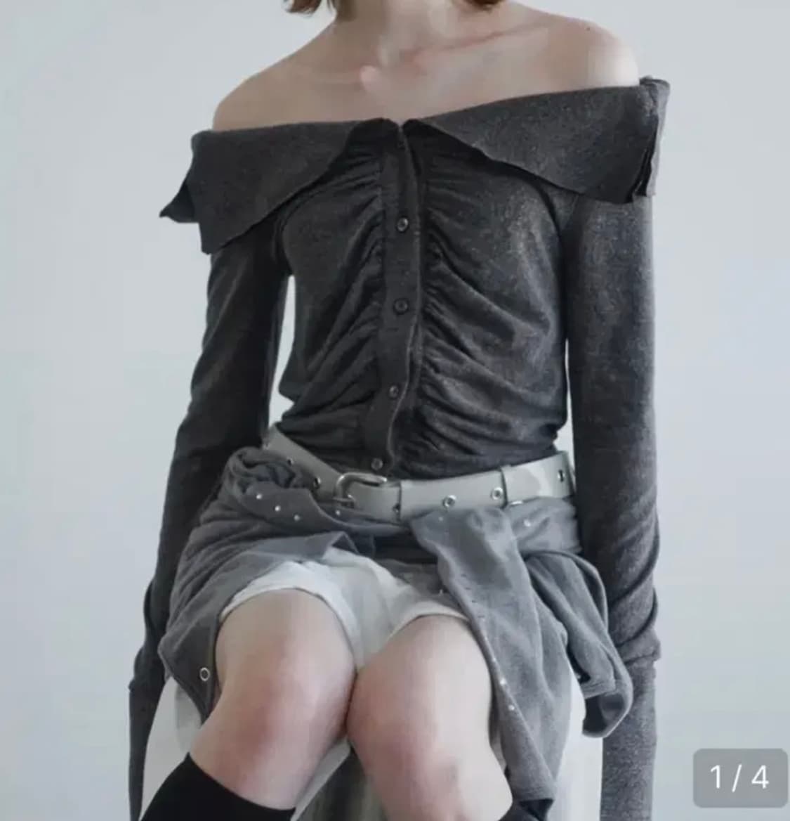  세릭 WRINKLE OFF SHOULDER TOP 상품이미지1