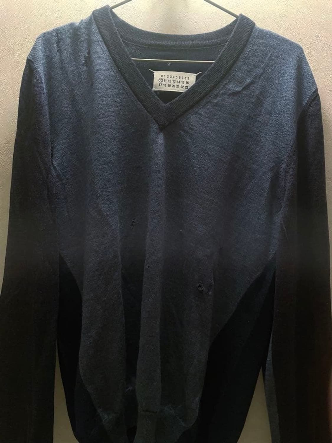 마틴 마르지엘라 브이넥 니트 상품이미지1