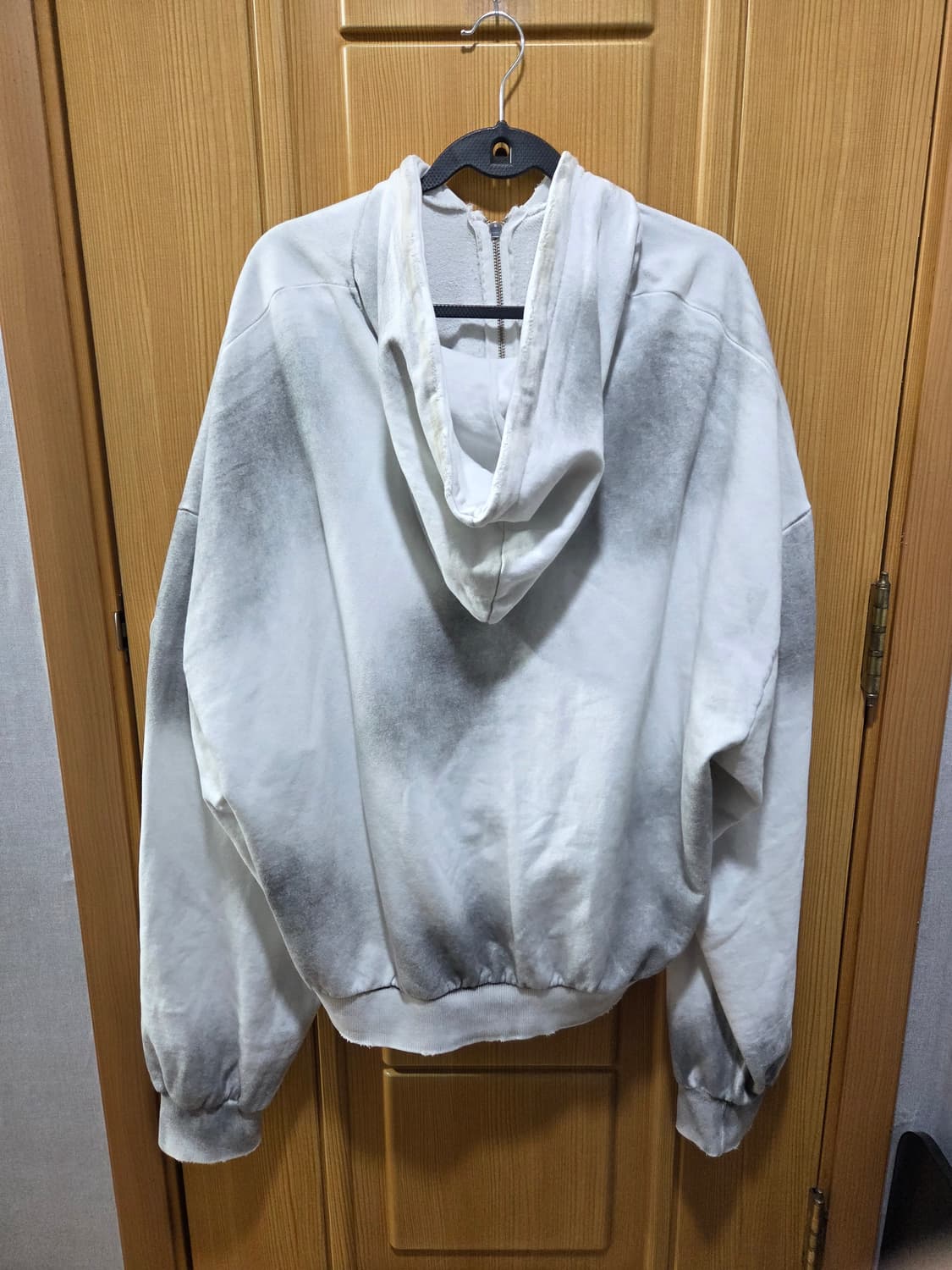 EASYNOEASY 더티 화이트 워시드 패치 후드집업 상품이미지4