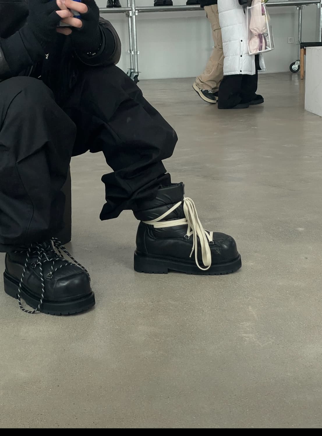 [275] MJD x 쏘유레슈어 x 코인서울 벌키 패딩부츠 상품이미지3