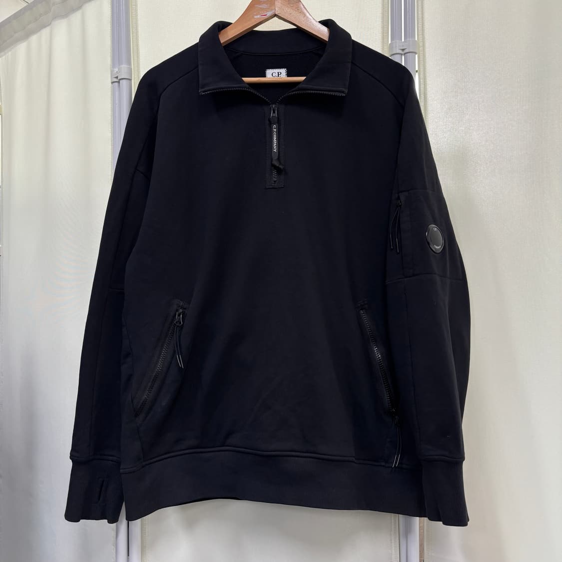 C.P company 씨피컴퍼니 반집업 맨투맨 상품이미지1