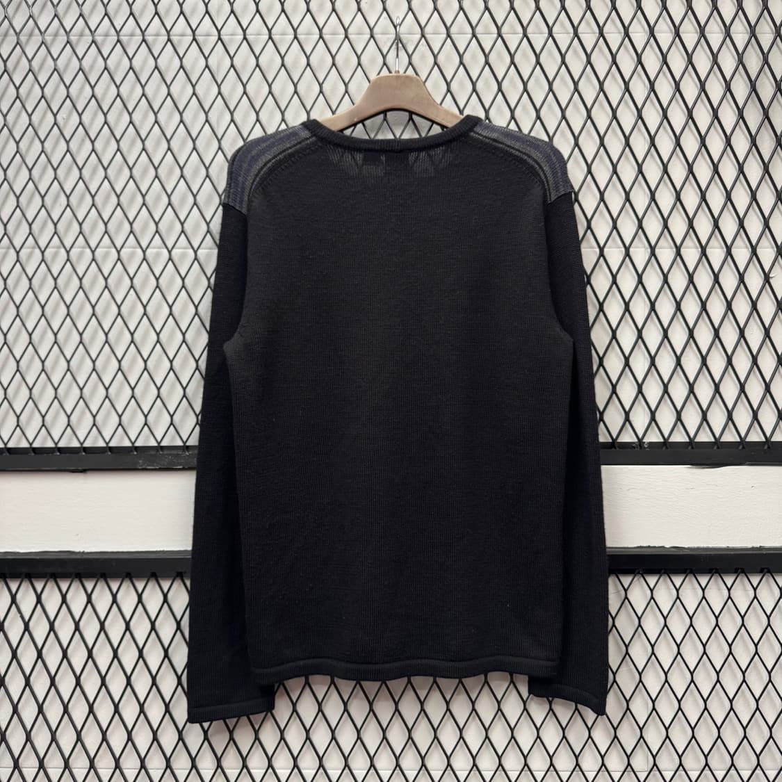 아르마니 익스체인지 니트 스트라이프 패턴 멀티컬러 울 블랙 상품이미지2