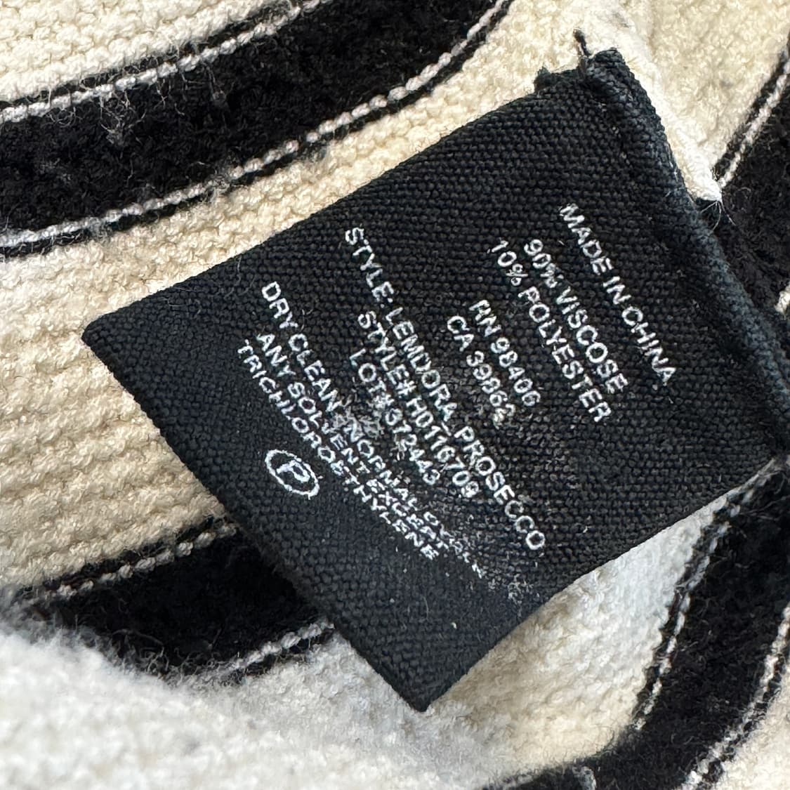 띠어리 스트라이프 니트 탑 상품이미지4