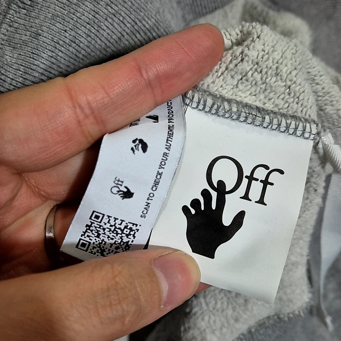 Off White 오프화이트 디그레이드 에로우 후드티 상품이미지6