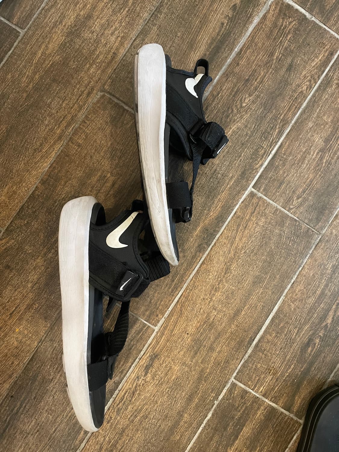 나이키 블랙 샌들 230 상품이미지1