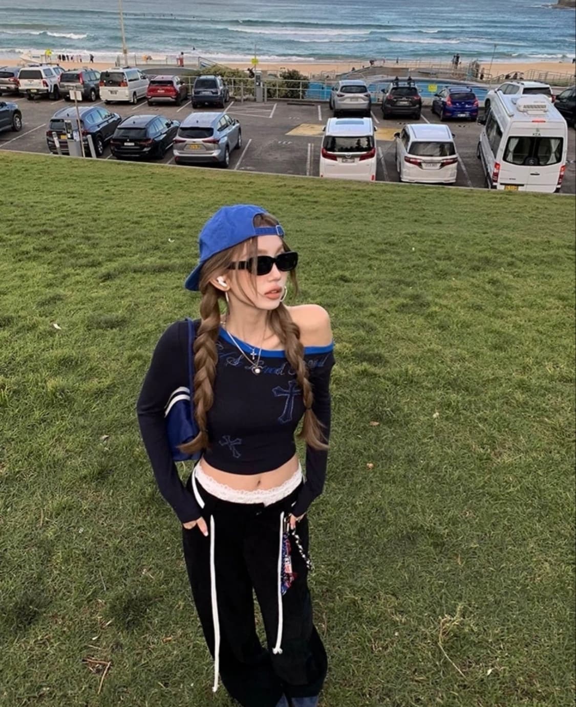 Tongiiuu 다이아몬드 프린트 오프 숄더티 상품이미지3