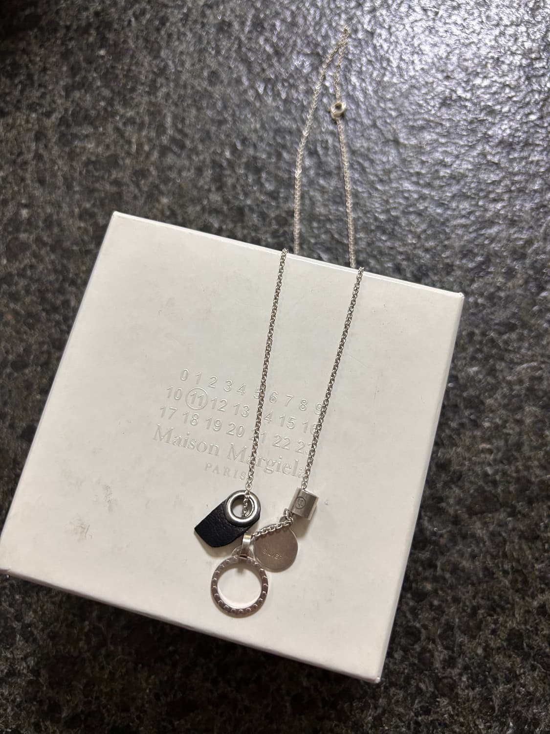 마르지엘라 네 개의 장식 목걸이 상품이미지5