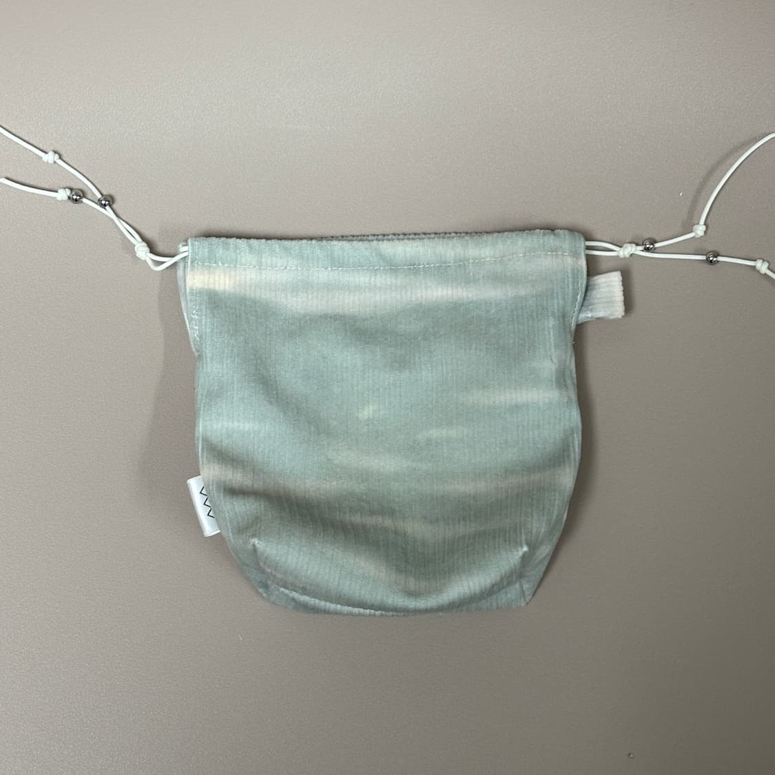 [새상품] 아미뉴 코듀로이 스트링 파우치 상품이미지7