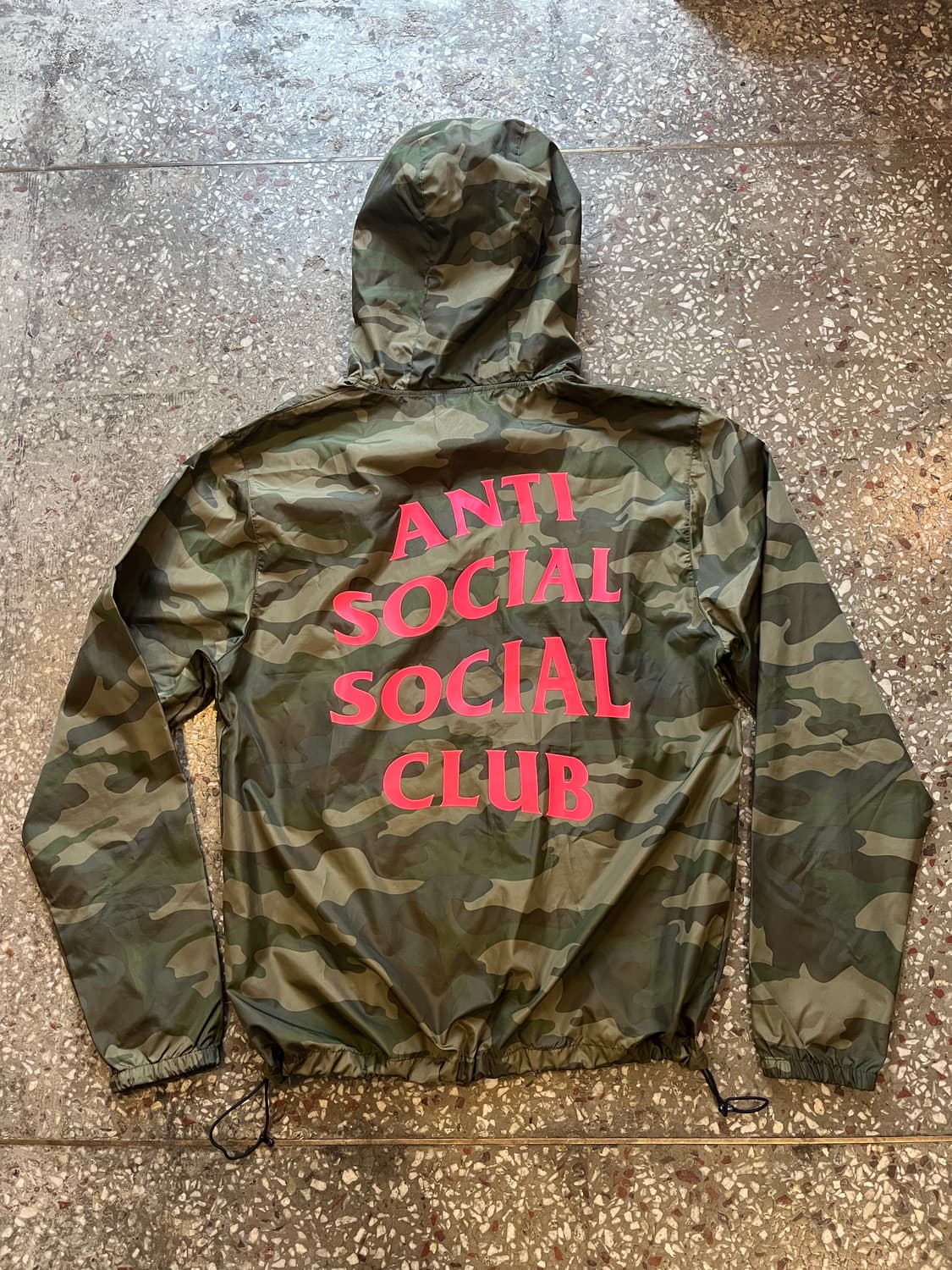 안티소셜소셜클럽 카모 바람막이 상품이미지5