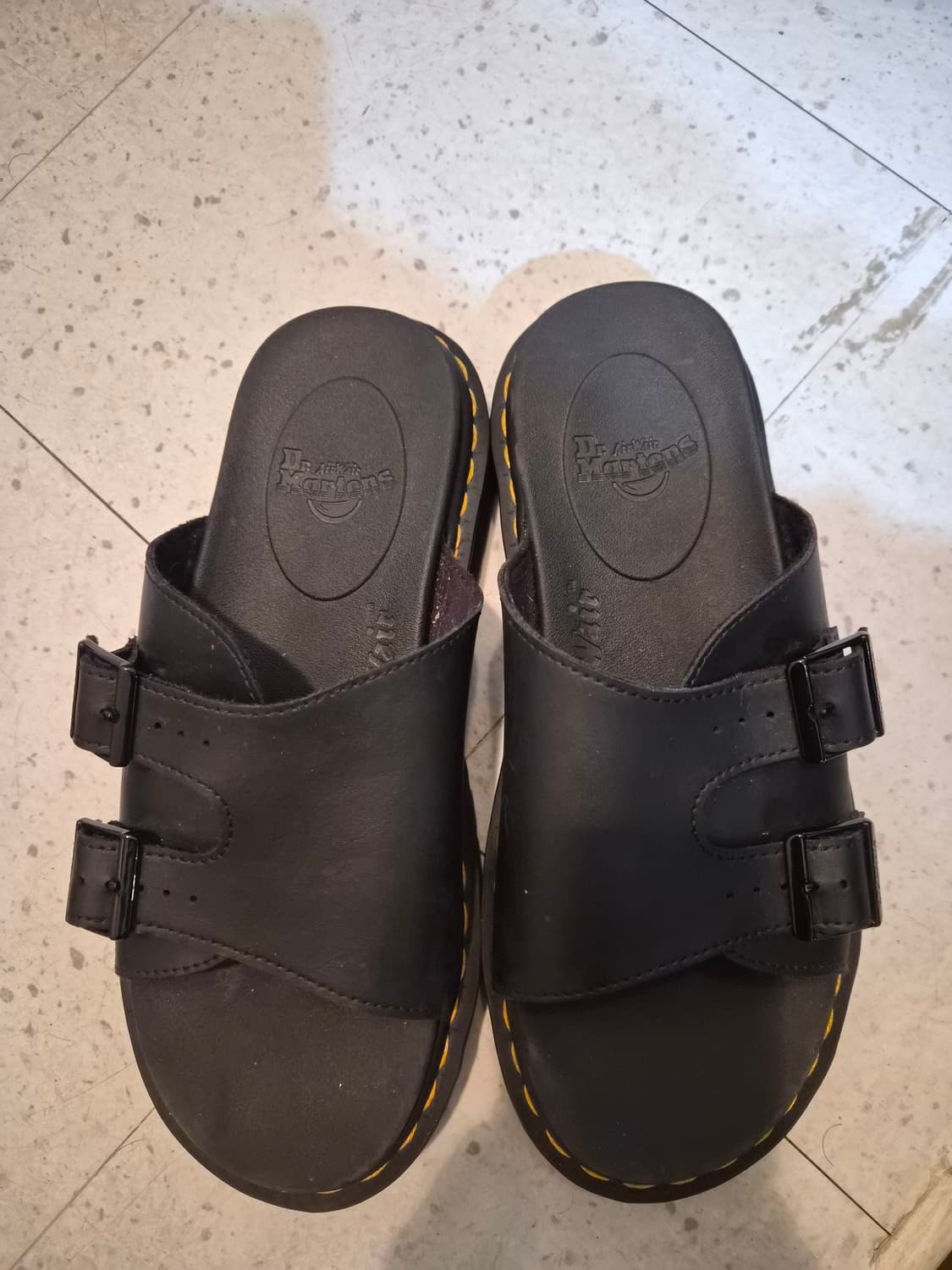 닥터마틴 하이브로드 블랙 270 상품이미지1