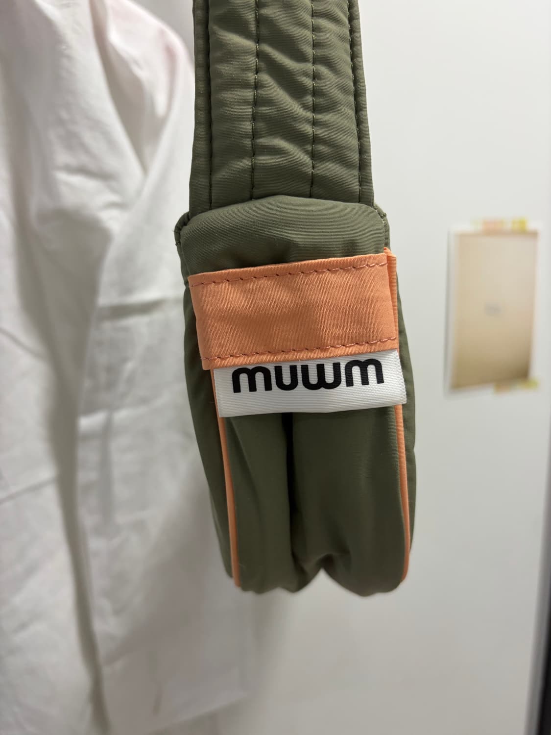 무음 MUWM 크로스백 Recycled_Walru Bag 그린/코랄 상품이미지5