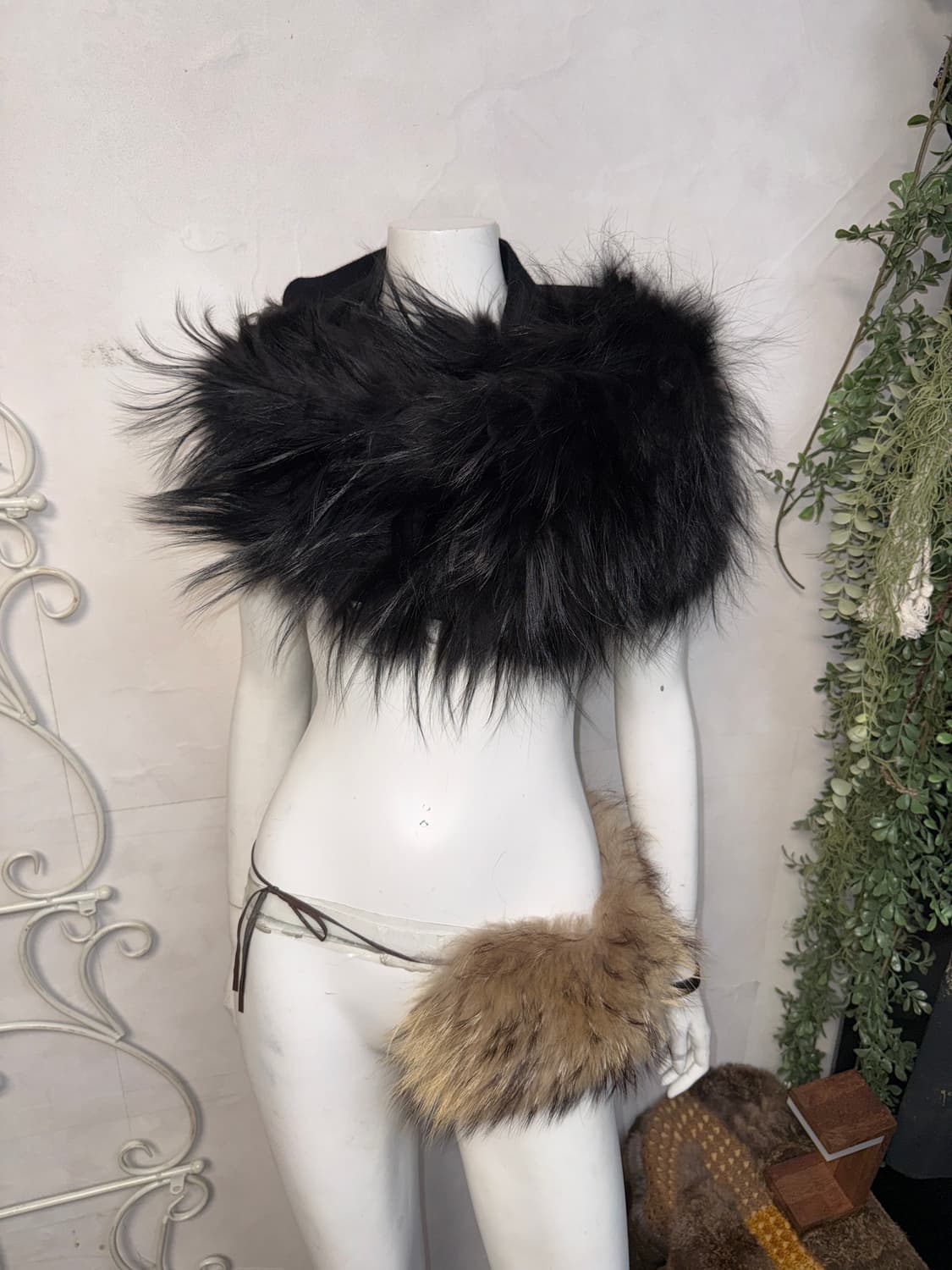 Black grunge hair fur warmer 상품이미지2