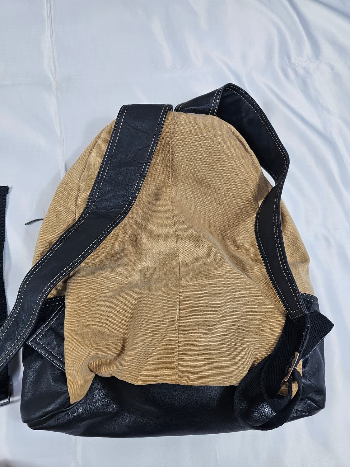 칼하트리폼백팩 상품이미지3