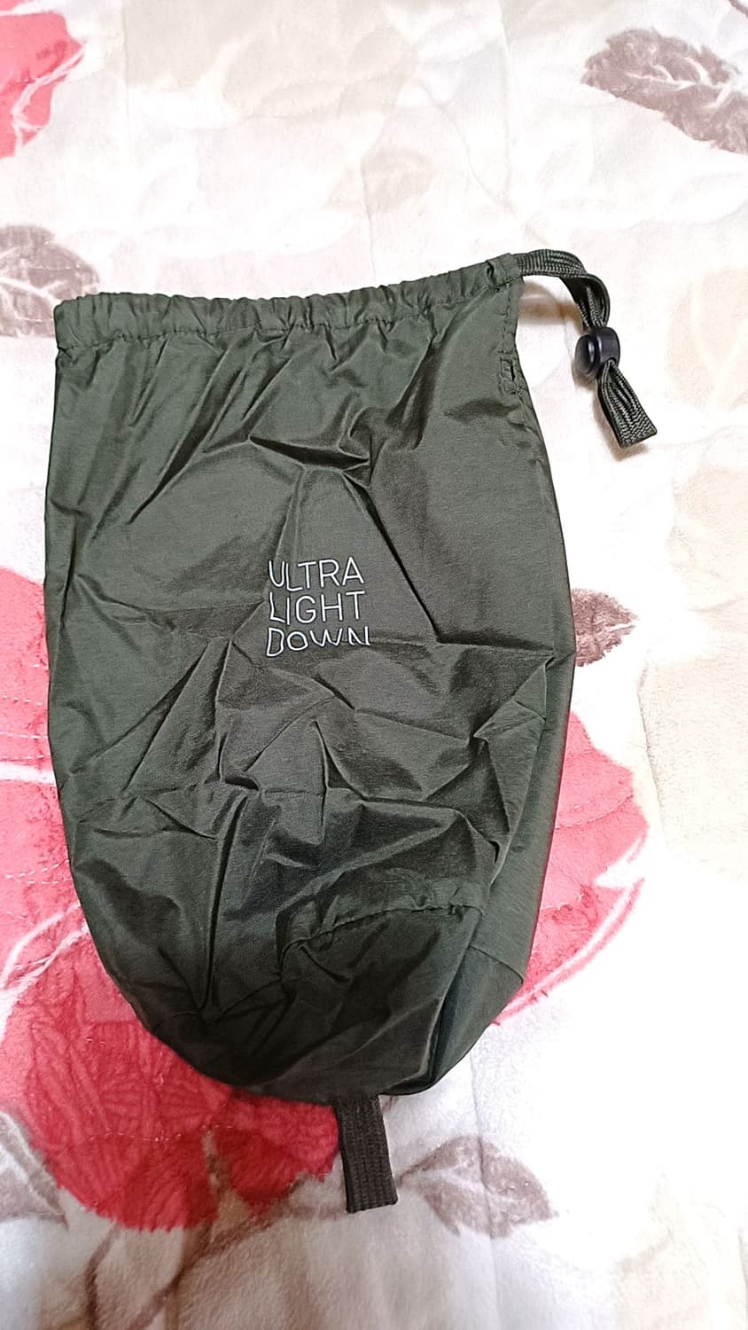 유니클로 오리털 초경량조끼 100 가슴53 기장66 상품이미지2