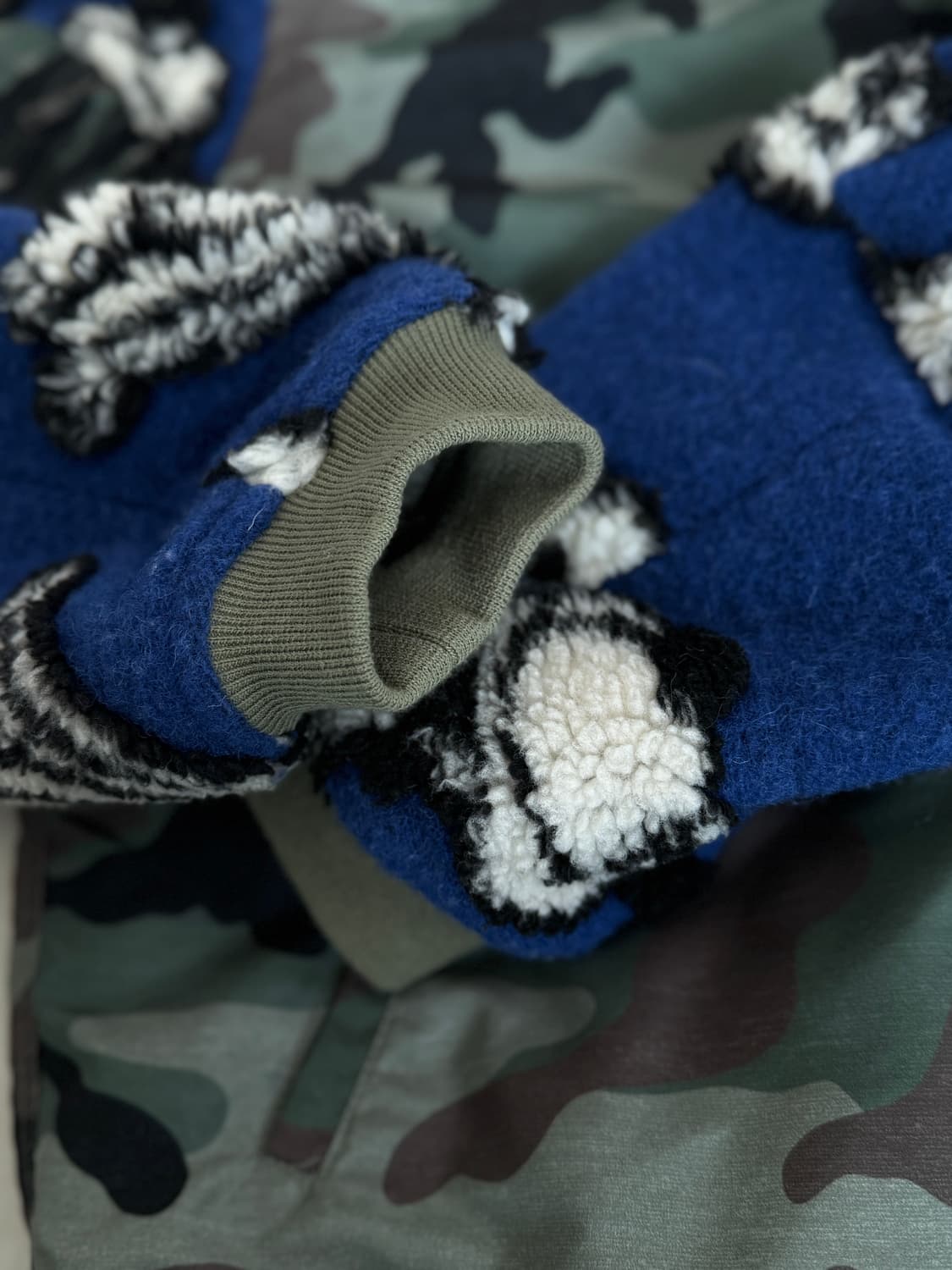 History Repeats 카모 봄버 여성85 상품이미지7