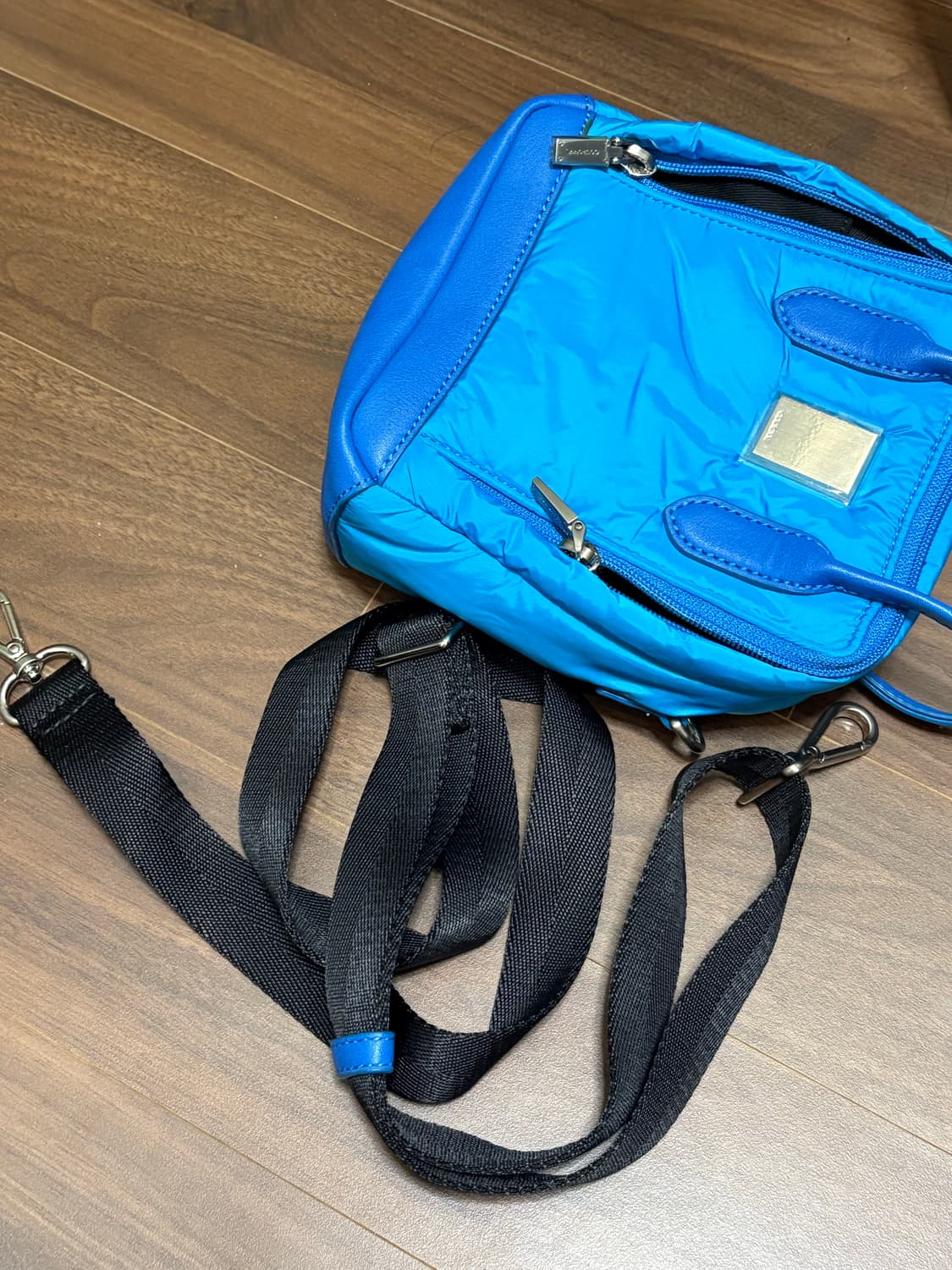 쿠론 조디 패딩 토트 크로스백 상품이미지2