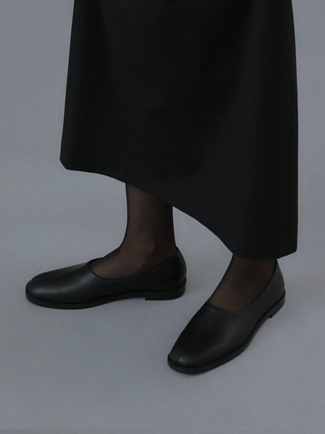 (새상품) 에퓨레 로퍼 블랙 240 상품이미지1