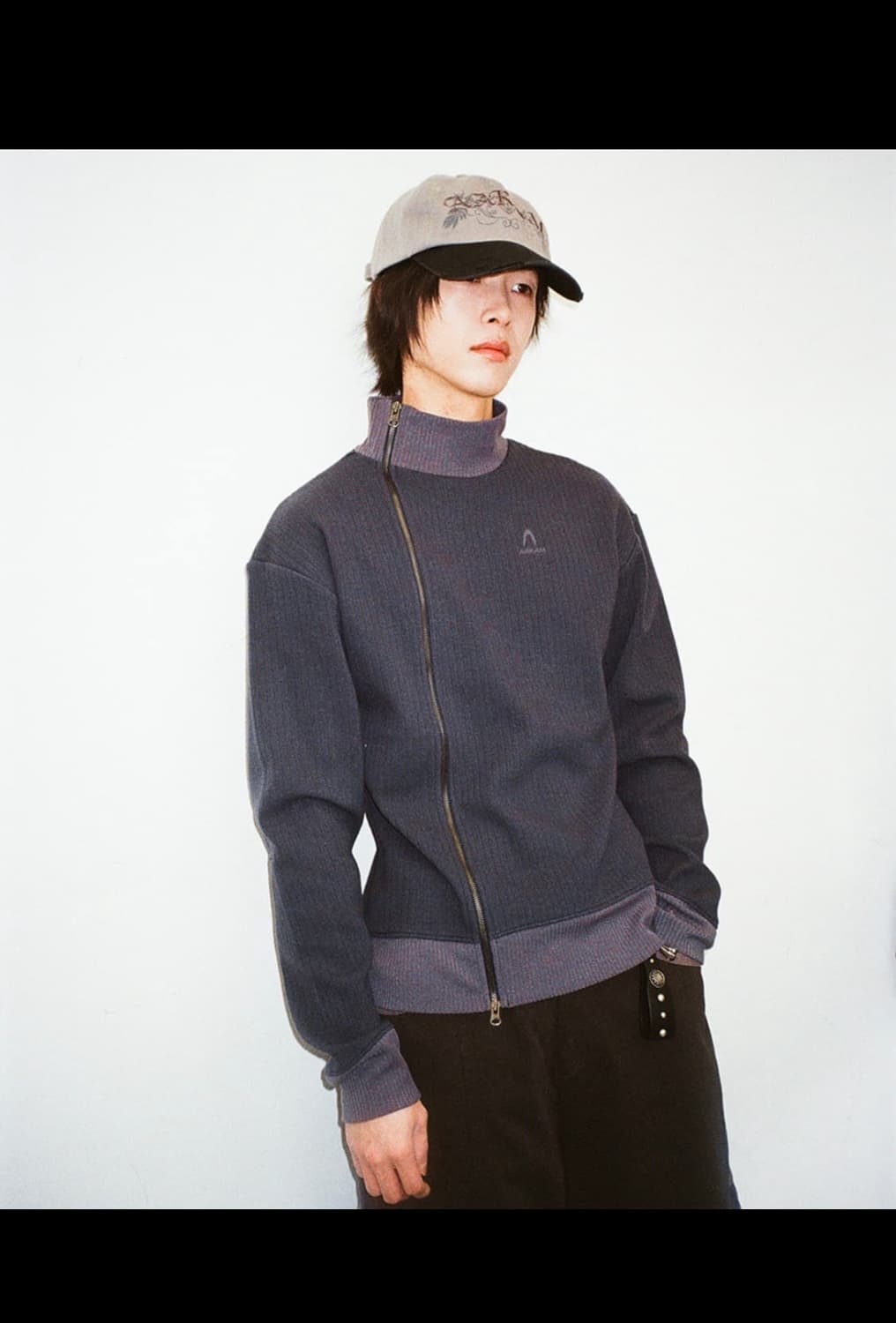 아캄 사이드넥 집업 2사이즈 네이비 상품이미지1