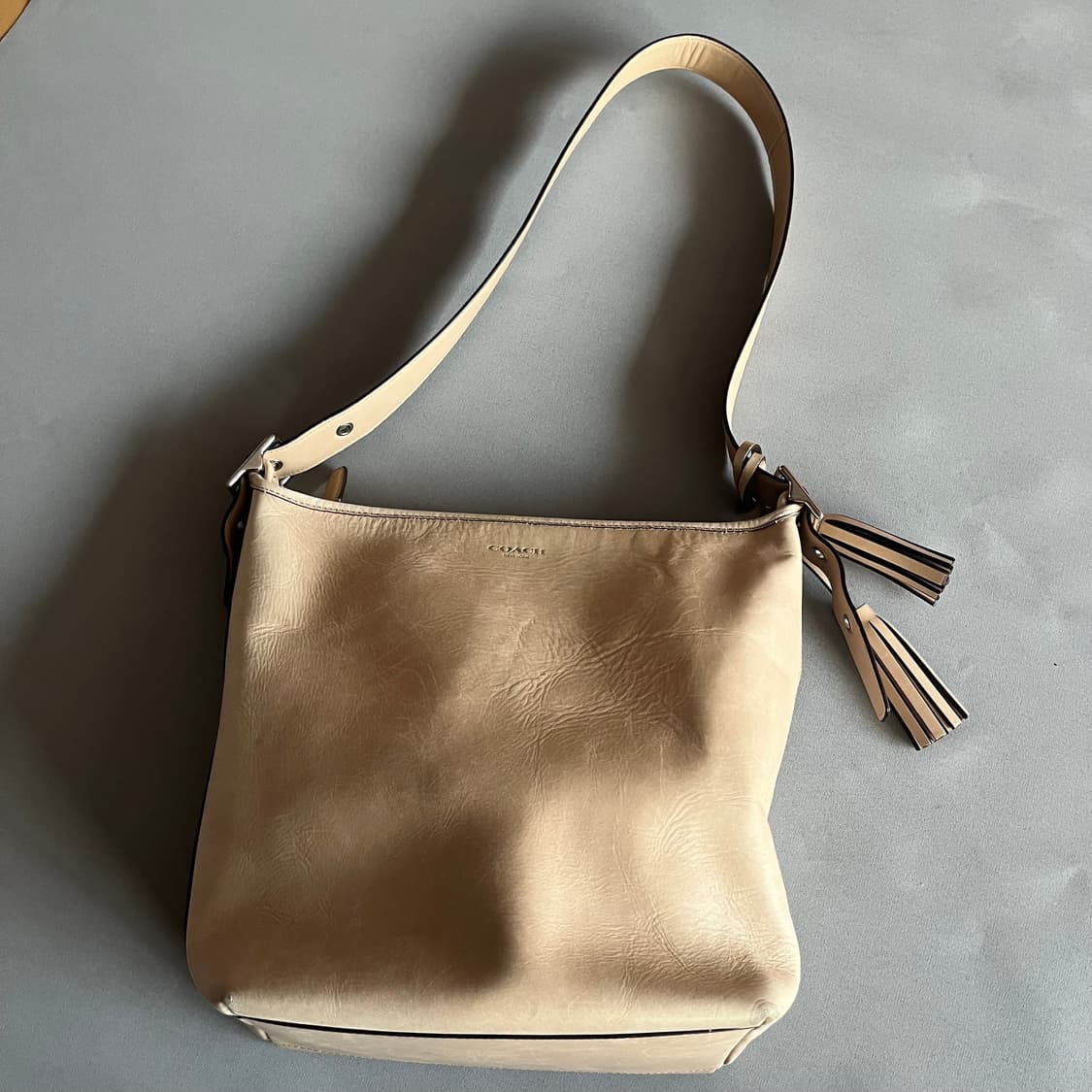 코치 가죽 호보백 상품이미지3