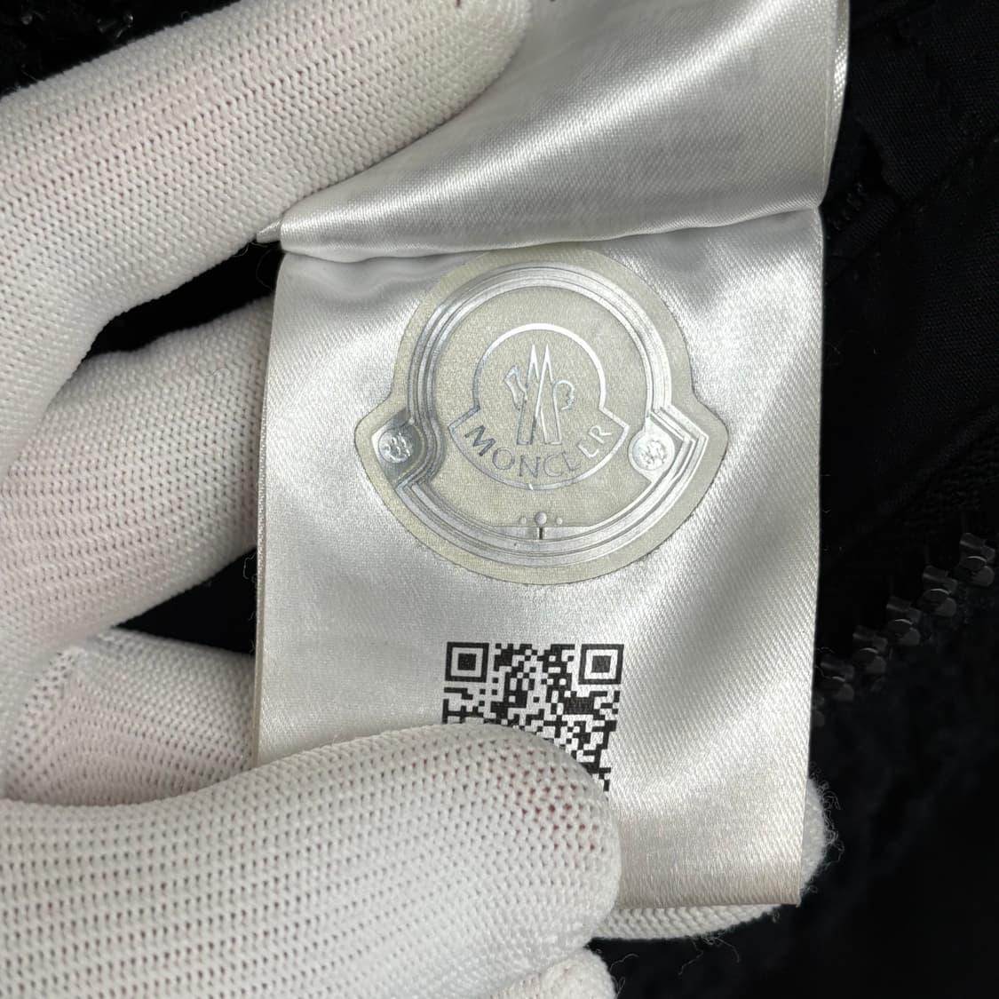 [5]몽클레어 오프화이트 패딩자켓 상품이미지4
