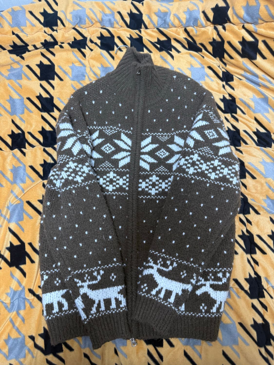 노르딕 니트집업 브라운  상품이미지1