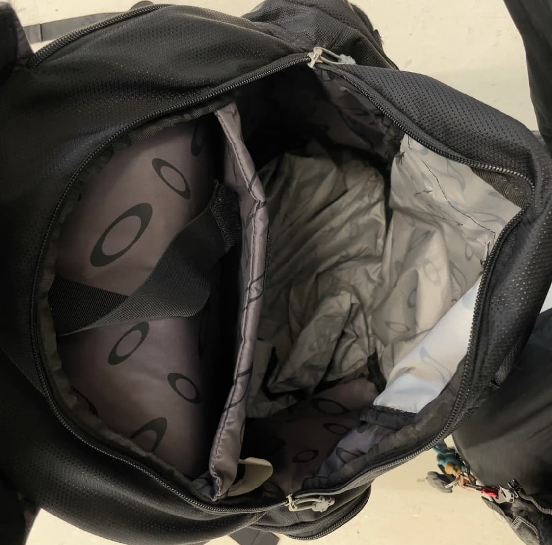 오클리 싱크백팩 상품이미지4
