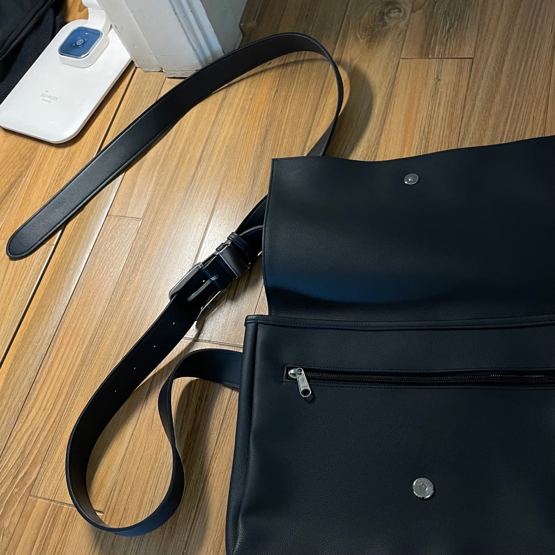 이우가마카라스 실버 버클 벨트백  상품이미지3