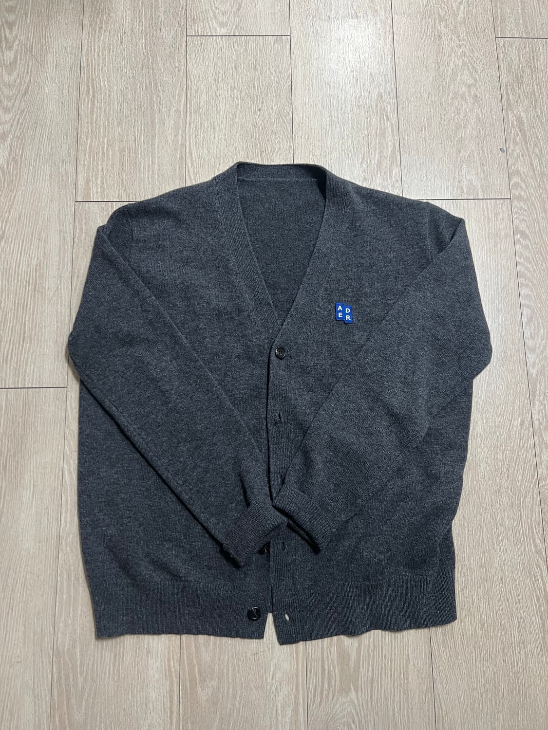 아더에러 가디건 그레이 L 상품이미지1