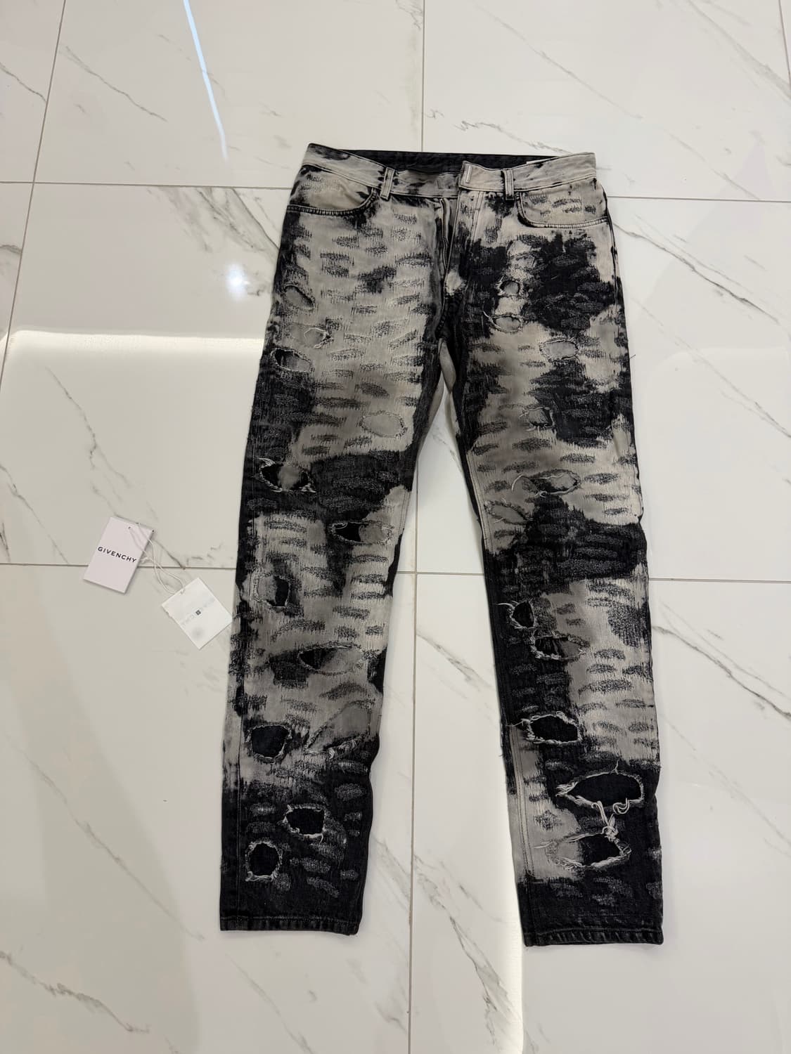 지방시 립 앤 리페어 데님팬츠 상품이미지1