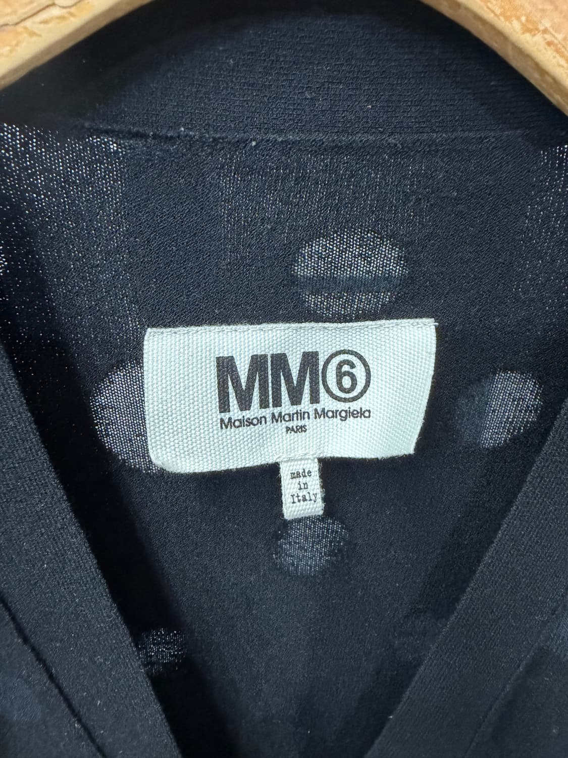 매장판정품) 메종마르지엘라 여성 오버핏 블랙 도트 가디건 XS 상품이미지5