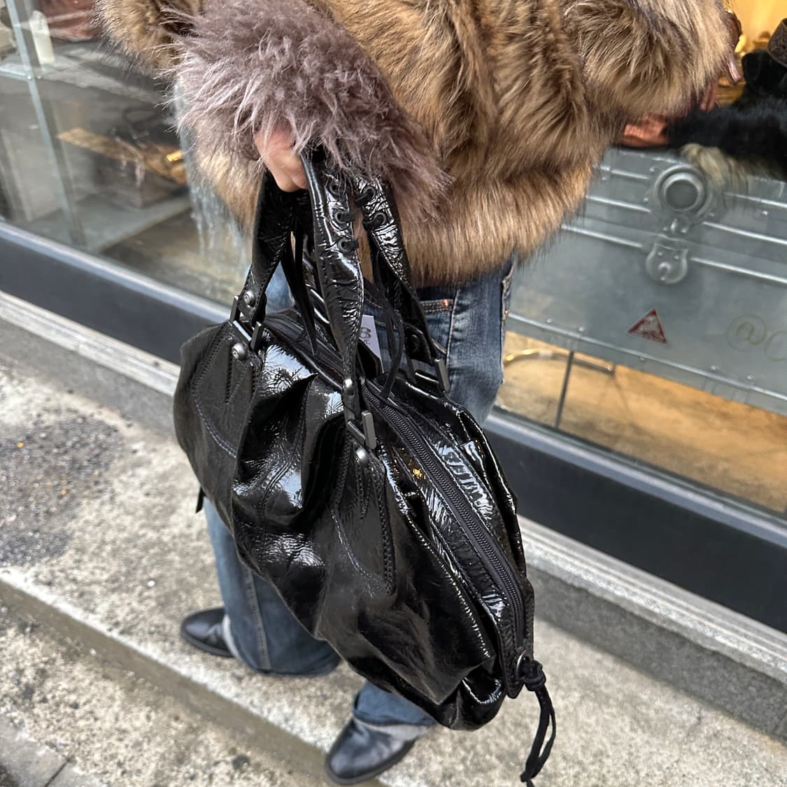 00s 프란체스코 비아시아 페이턴트 가죽 코셋 백 상품이미지7