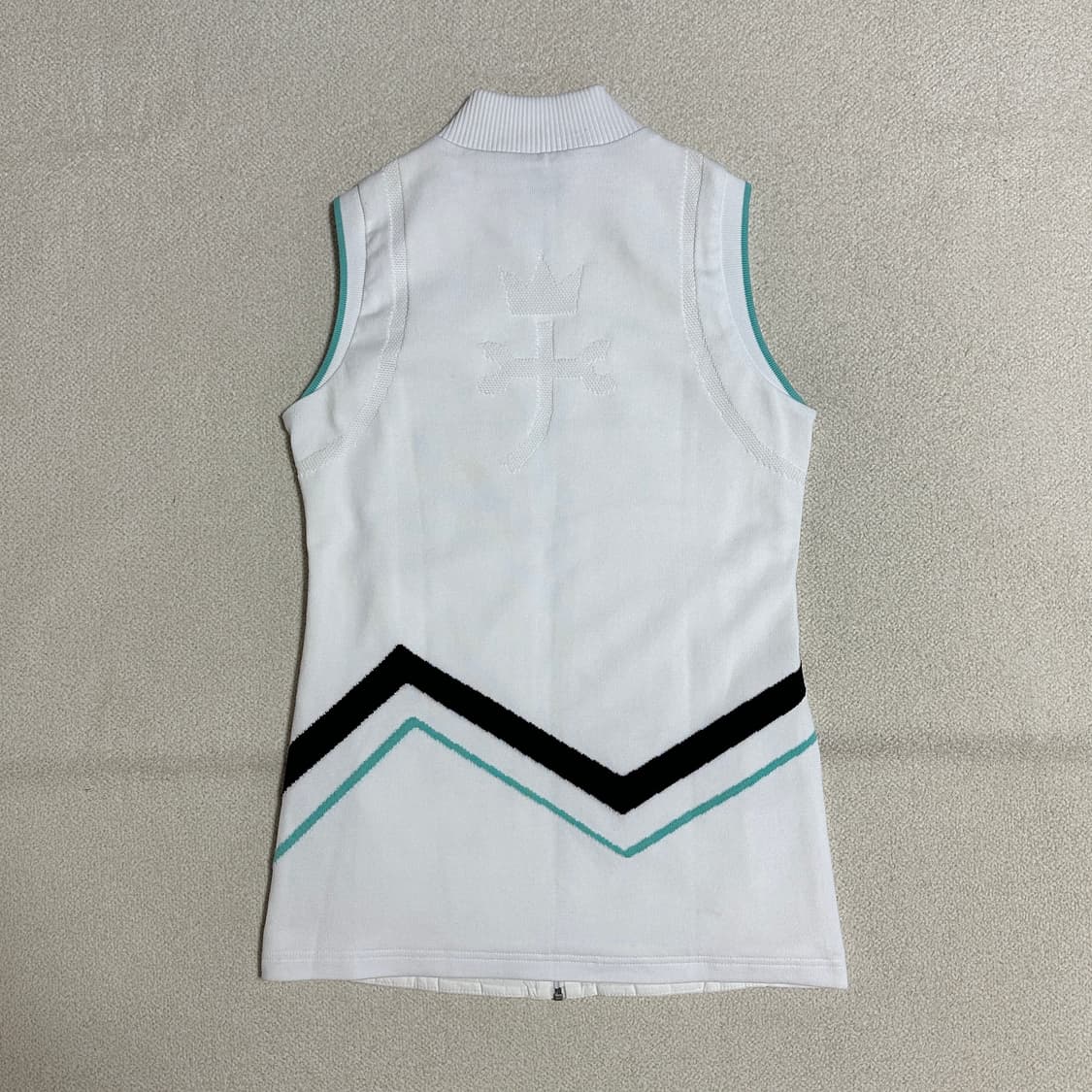 까스텔바작 니트 배색 방풍안감 패딩 조끼 상품이미지2