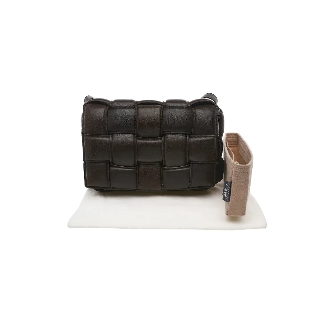 [A급] 보테가베네타 패디드 카세트 숄더 크로스백 판매합니다!!! 상품이미지1