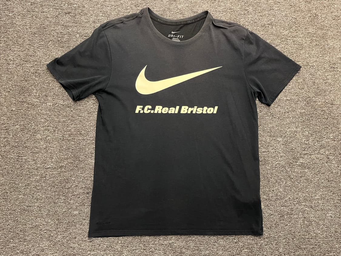 [95] 나이키 X SOPH F.C.R.B 반팔티 L 상품이미지1