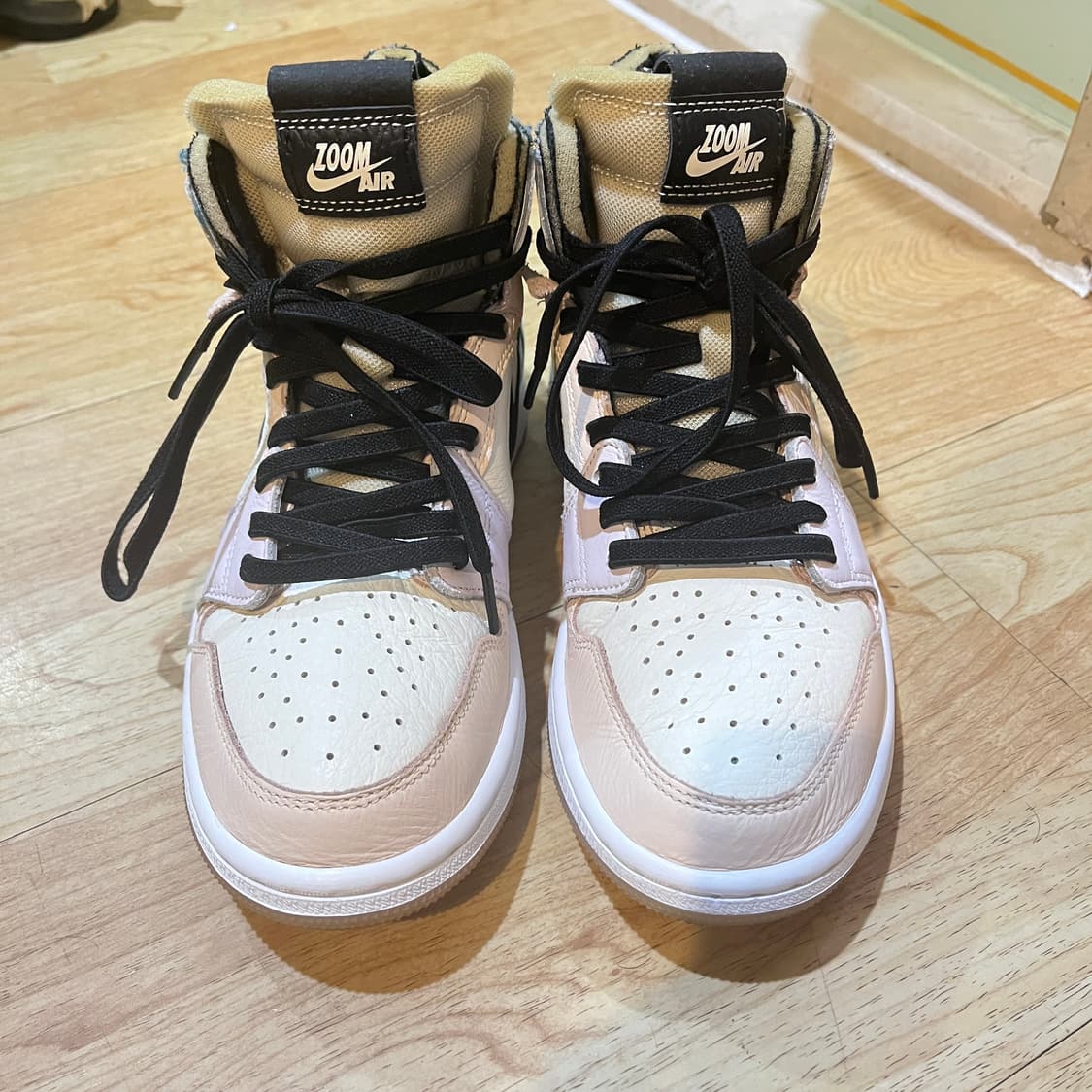 (W240) 나이키 조던1 줌에어 CMFT Pale ivory 상품이미지2