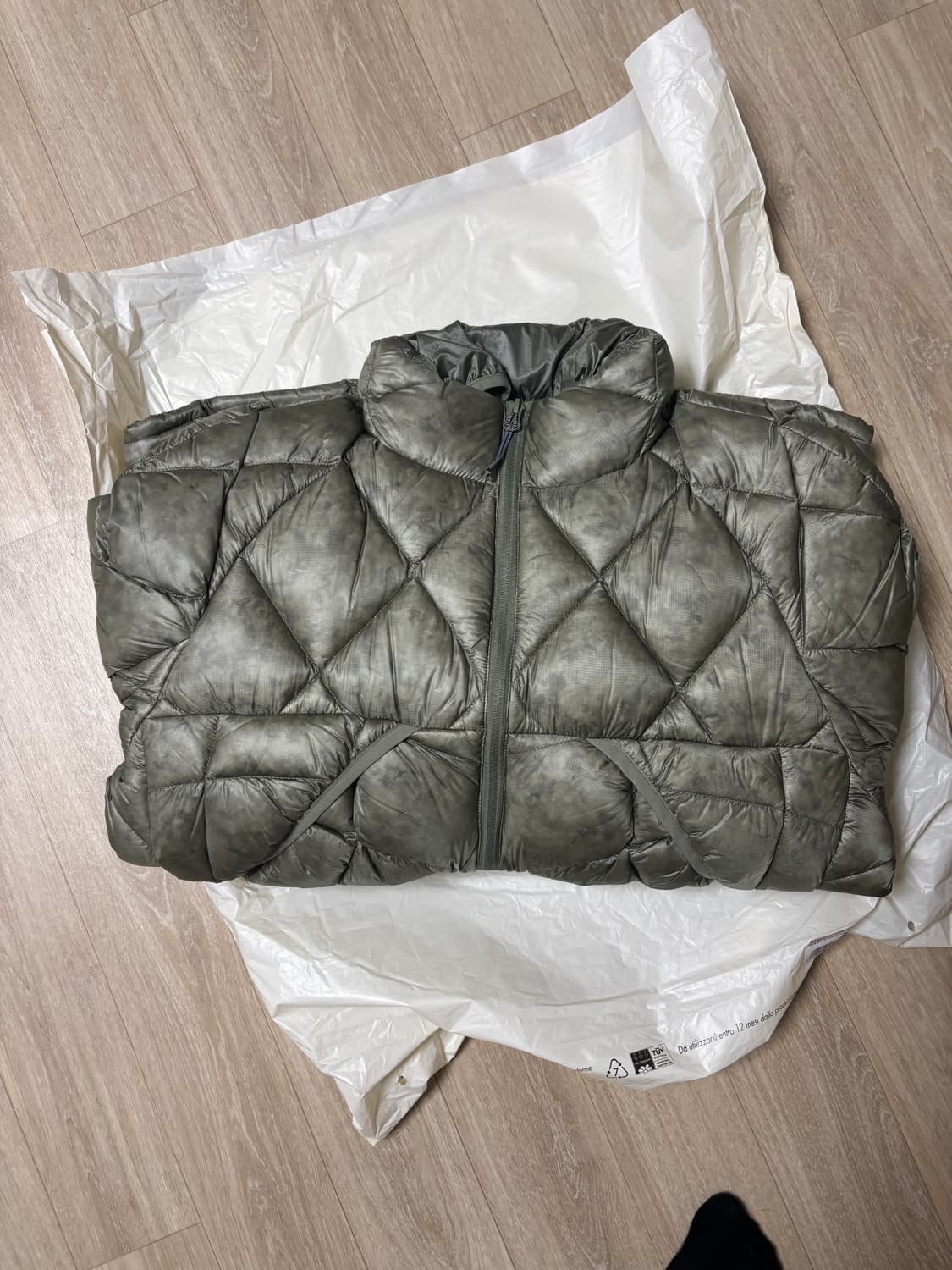 로아하이킹 패딩 25fw 세이지그린s,m 상품이미지2