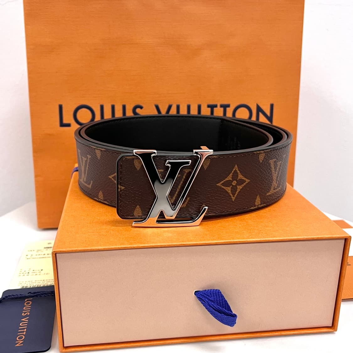 [새상품] 루이비통 LV 이니셜 리버서블 모노그램 벨트 상품이미지1