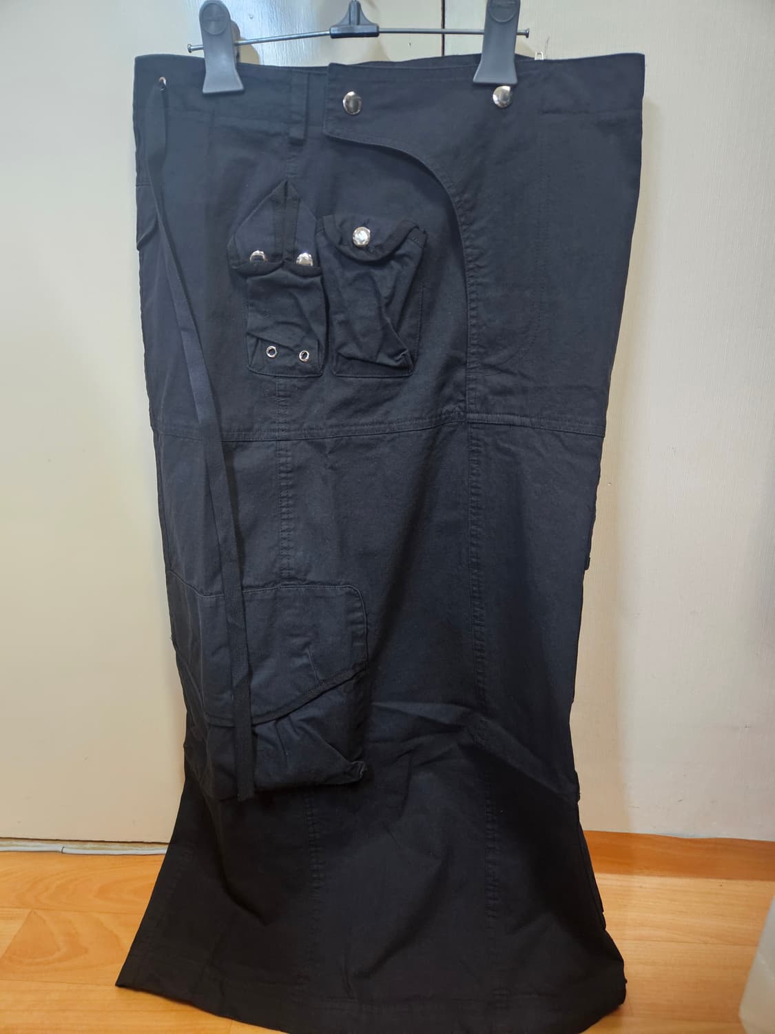 1사이즈) 나체 NACHE 스트랩 카고 맥시 스커트 블랙 상품이미지2