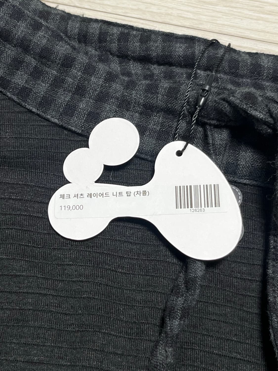 [새상품] 허그유어스킨 체크 셔츠 레이어드 니트 블랙 상품이미지4