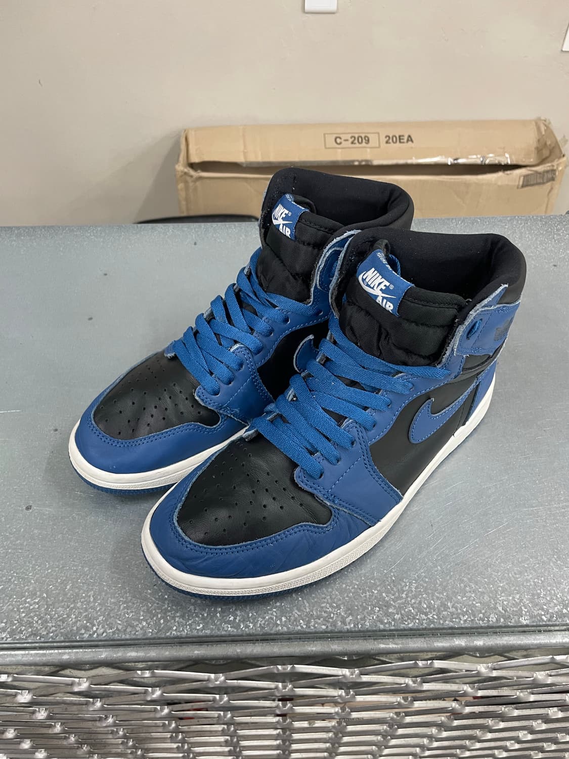 나이키 조던1 레트로 하이 블루 265 상품이미지2