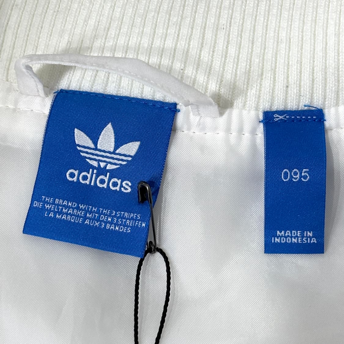 아디다스 뽀글이 양털자켓 (WHITE) 상품이미지3