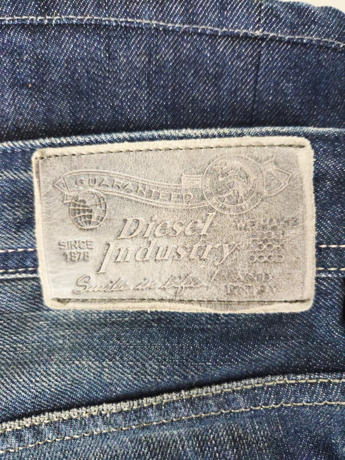 DIESEL 디젤 VIKER 레귤러 스트레이트 데님 팬츠 상품이미지6