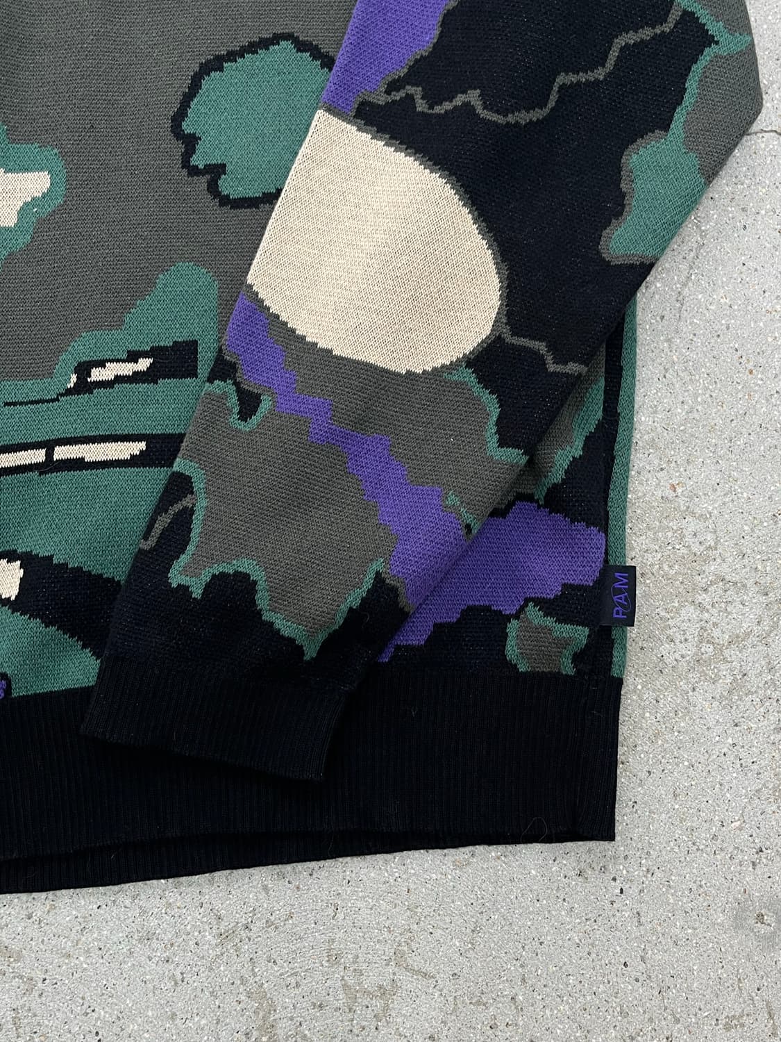 PUMA x PERKS AND MINI pullover knit  상품이미지3