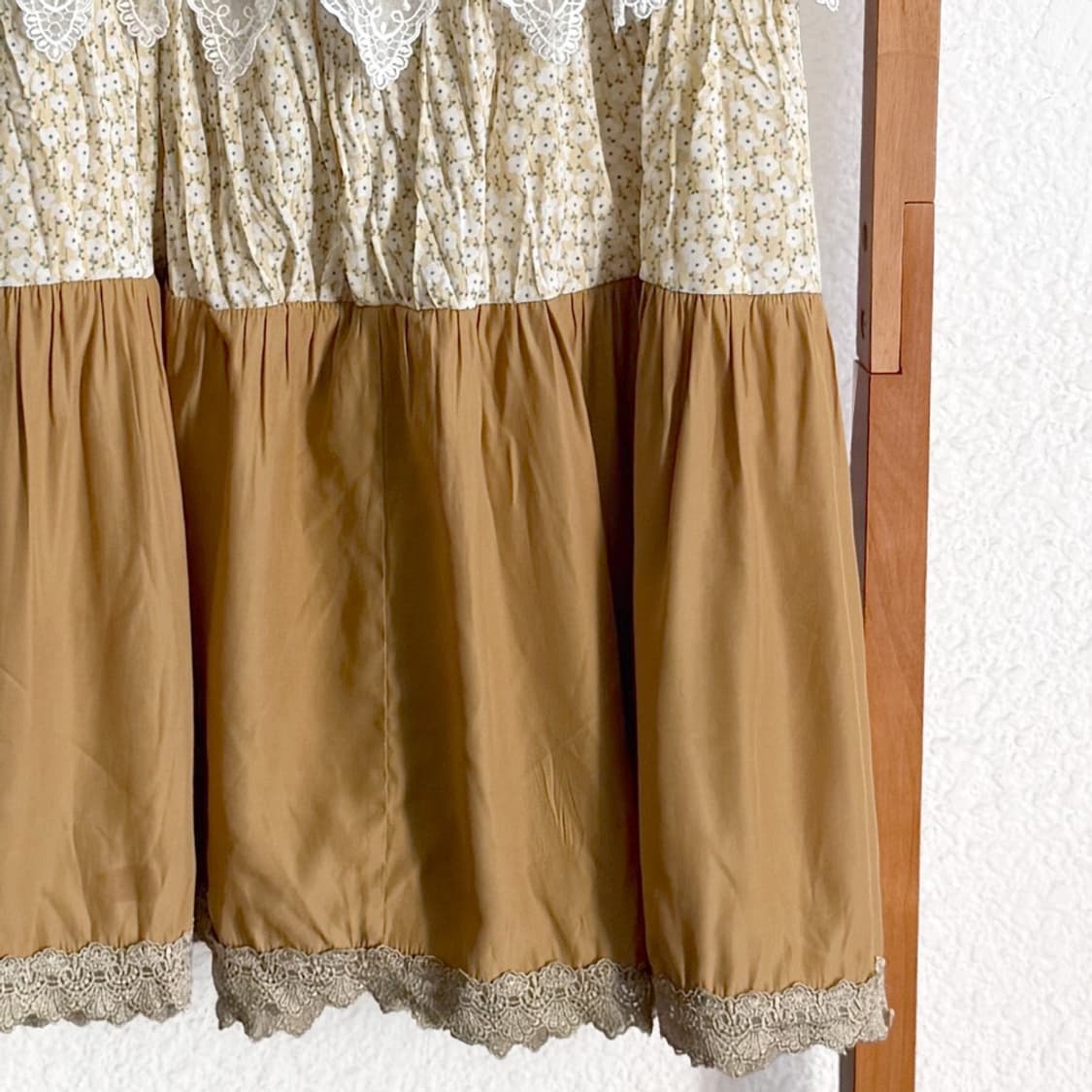 카라멜 크림 패치 스커트 상품이미지10