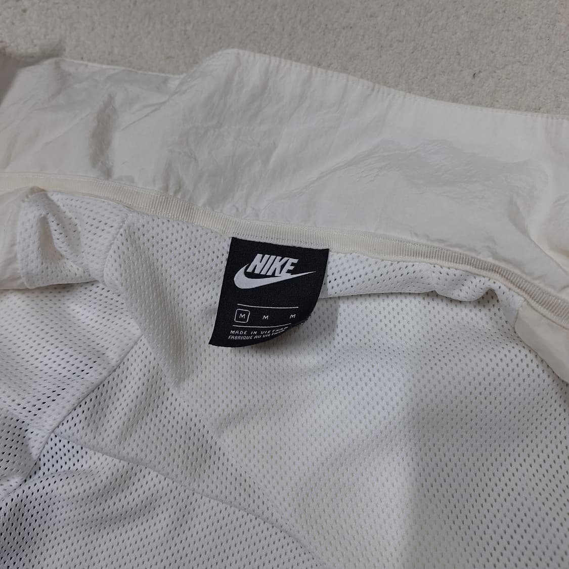 나이키  바람막이M 상품이미지3