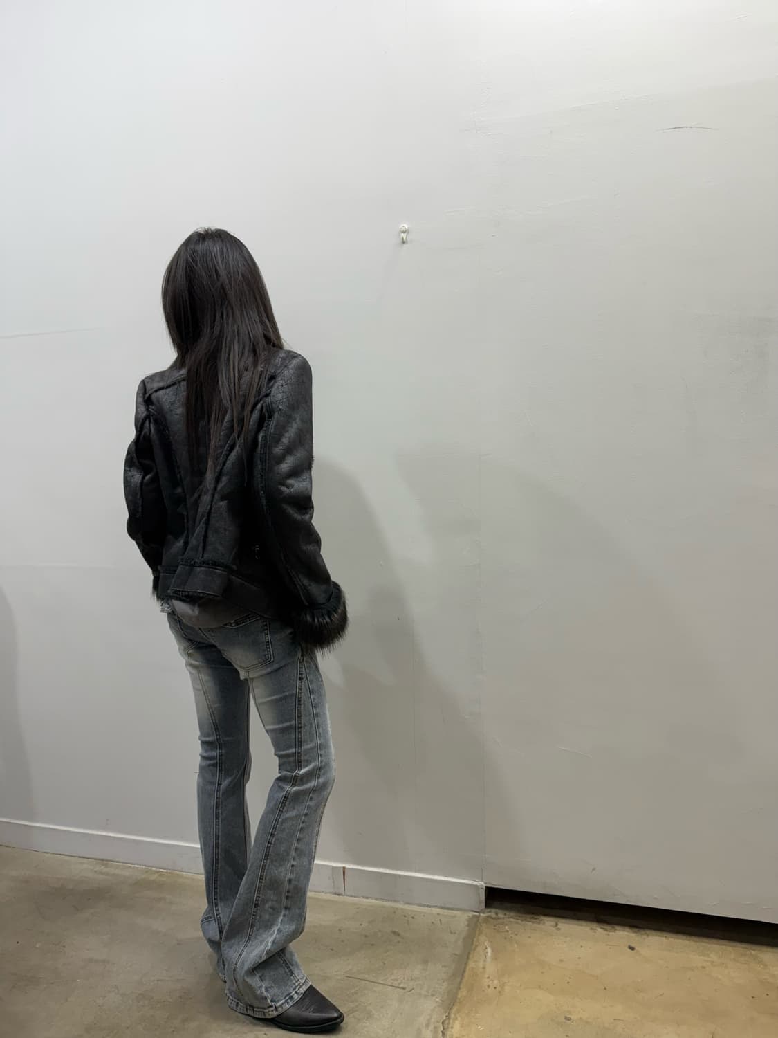 워싱 디테일 루즈핏 부츠컷 데님진 상품이미지8