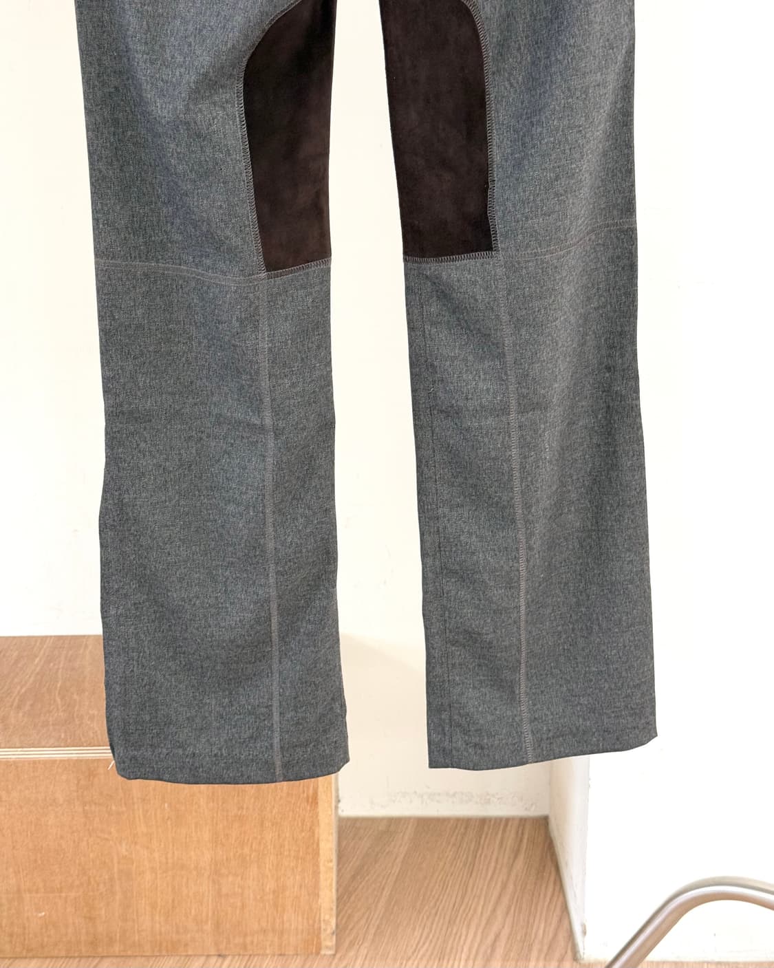 빅토리녹스 그레이 브라운 패치 라이딩 팬츠 상품이미지6