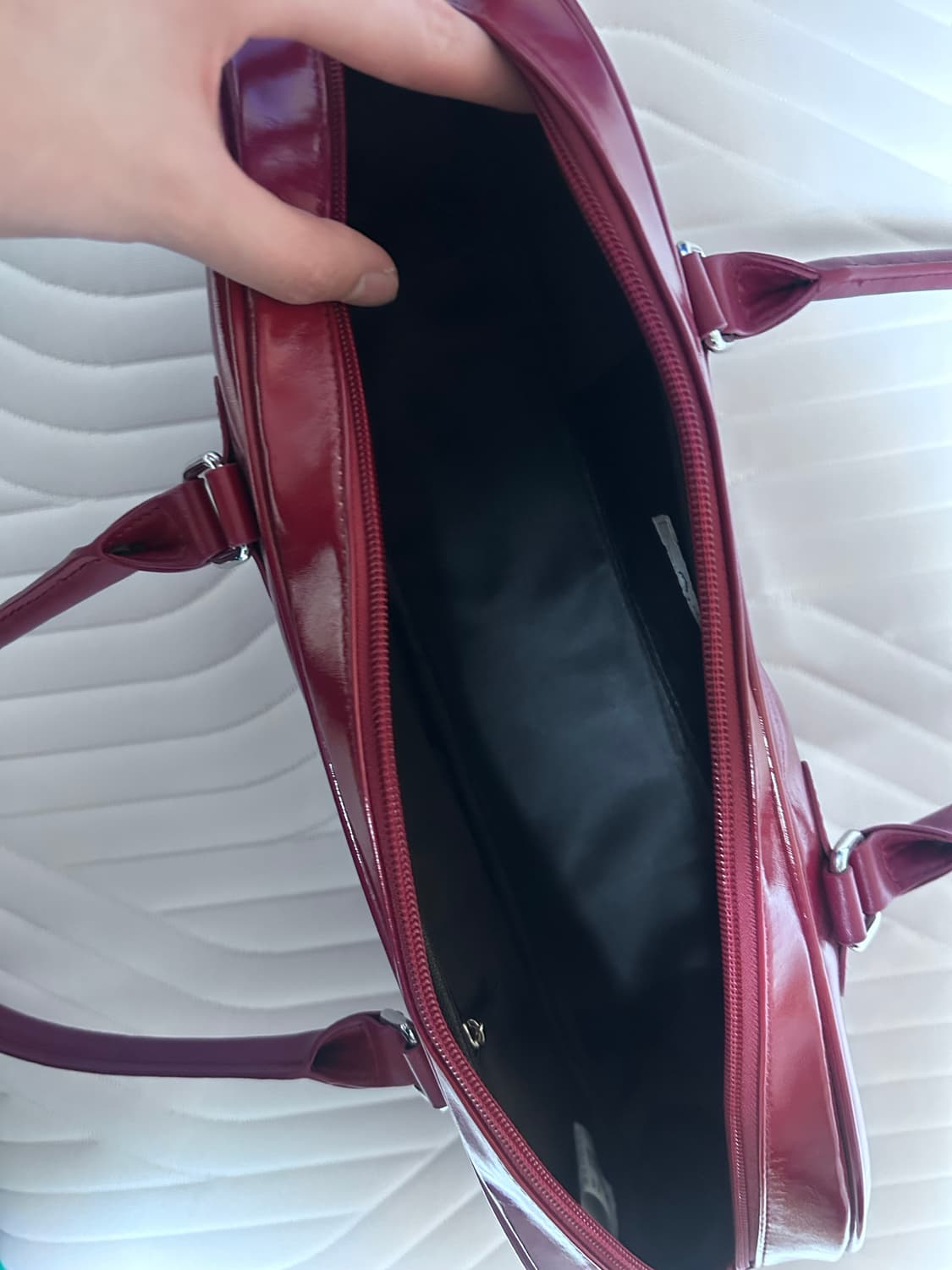 MILLO WOMEN 밀로우먼 에나멜 볼링 백 빈티지 레드 상품이미지4