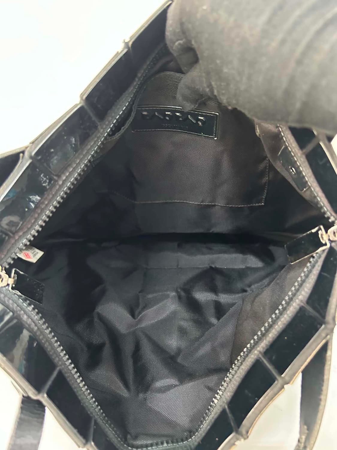 바오바오 이세이미야케 글로시 숄더 토트백 상품이미지7